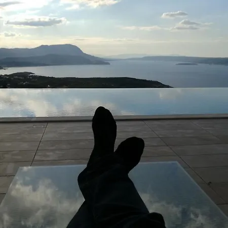 Penelope Villa Kokkino Chorio